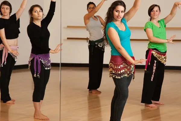 İleri Seviye Oryantal Kursu: Sahne Hazırlığı ve Profesyonellik